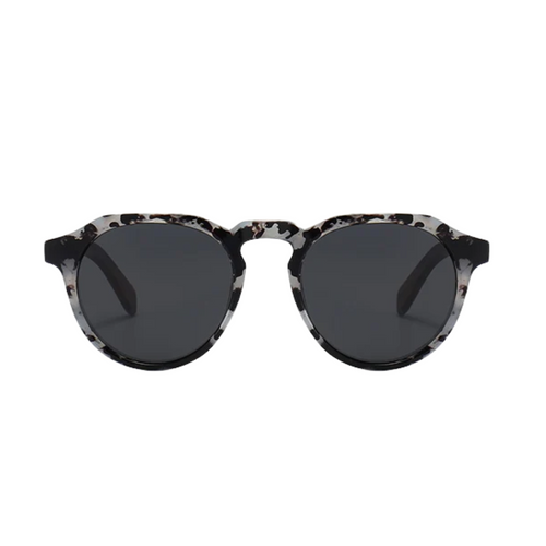 GCV HORIZON BLACK™ – Premium Polarized Sunglasses with Natural Walnut Finish